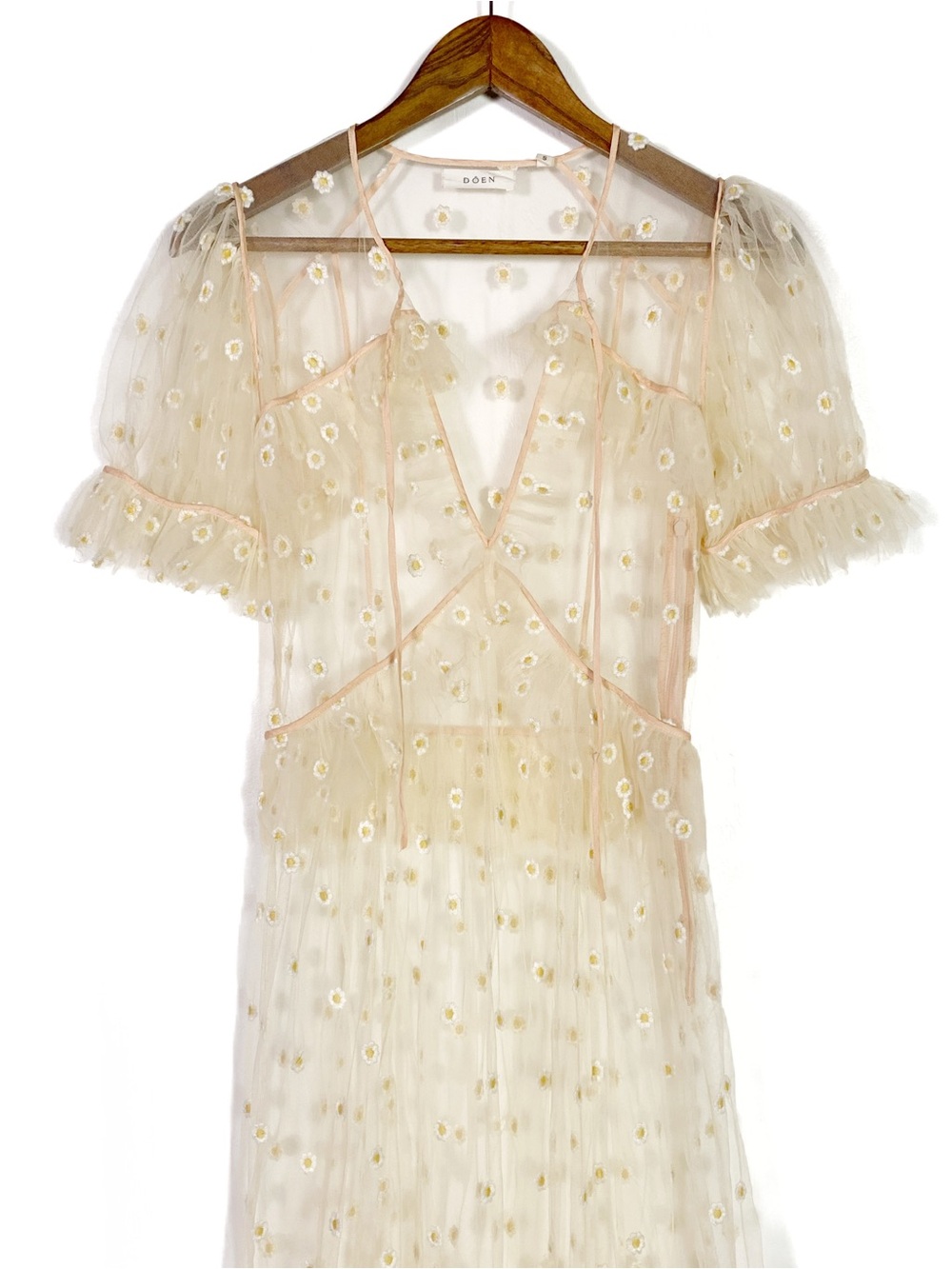 Doen Zelda Sheer Floral Dress Faded Peach - Picture 5 of 9